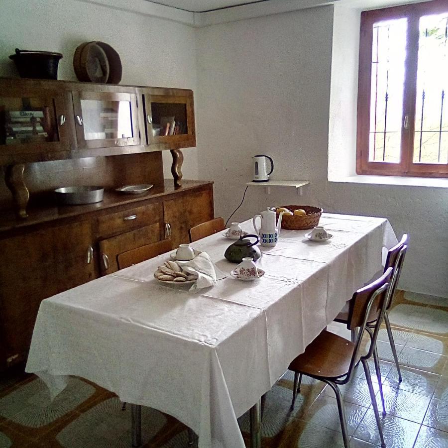 Casa Del Gigi Bnb Albareto  Экстерьер фото